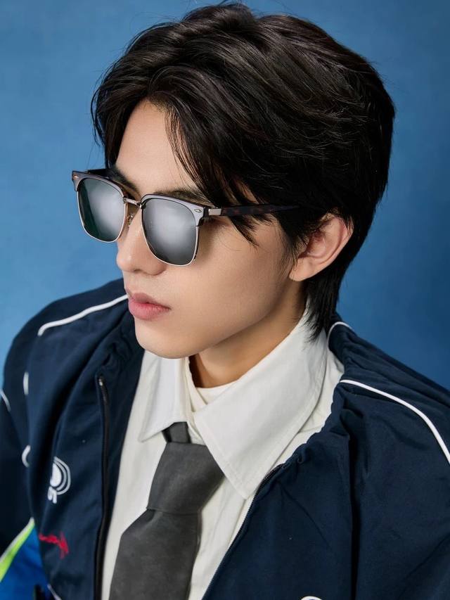 Gucci Polarized Sunglasses 2025 Spring New Trendy Hot Item Fashion Square Frame