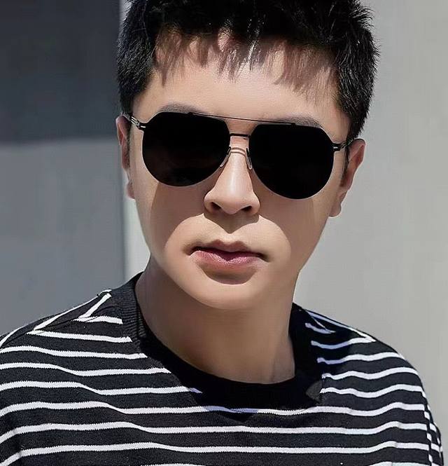 Gucci 2025 New Unisex Couple Sunglasses IP Electroplating Never Fades Ultra-Ligh