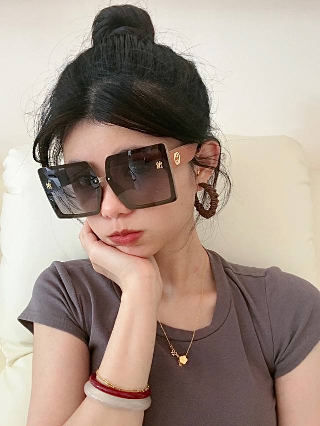 Tr Polarized Series Gucci Collaboration Limited Edition. Classic square frame de