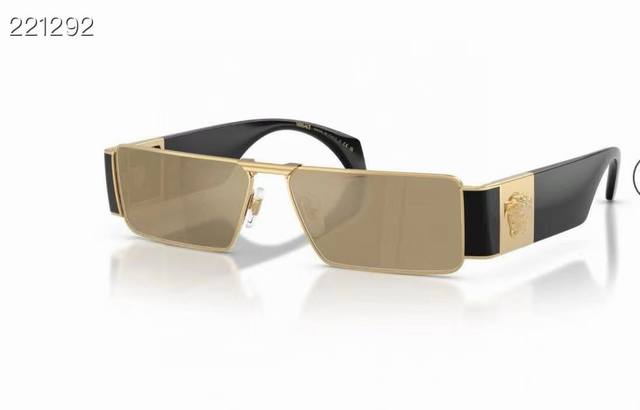 Versac*Model : Ve2286Size: 57 ports 14-145 DDD