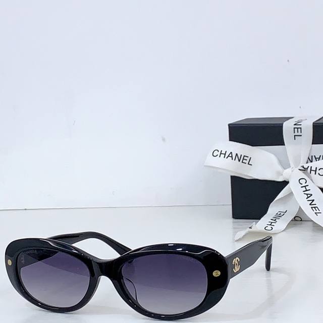 Chane* Model: Ch9178-Q Size: 52 ports 19-140 DDD