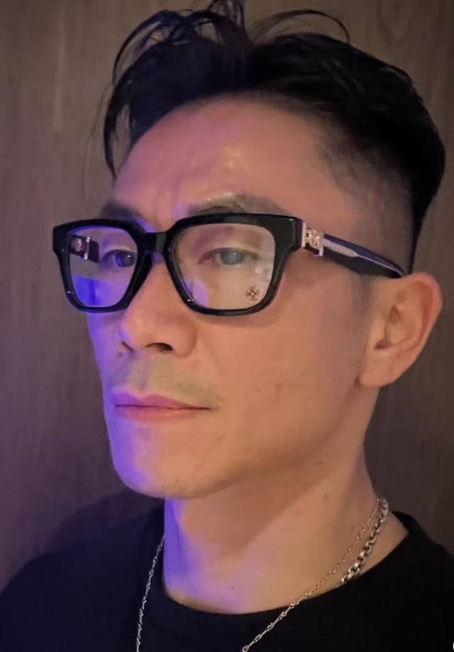 Chrome Heart*Model:Vagillionaire Size: 54cm, 19-152cm (includes cleaning cloth)