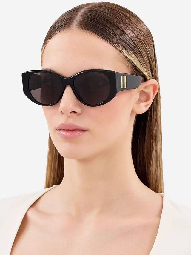 Balenciag*Paris*Cavax Model: Bb0455S Size: 55 (18-145) DDD