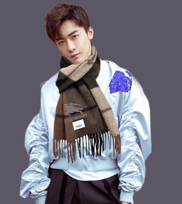 New Arrival! Burberry 100% Cashmere Scarf, Size 25, Best-Selling Item. Made wit