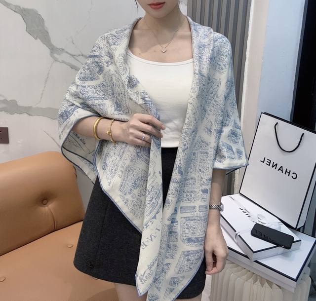 Dior Paris Map, Golden Size 140