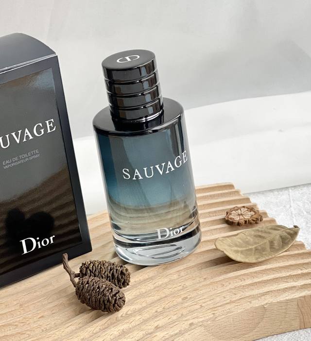 Original Quality Dior Sauvage 100ml Genre: Men's Fragrance Fragrance Family: Fou
