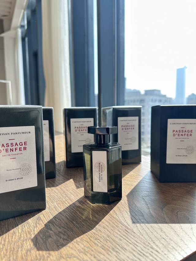 Original Quality This one: Road to the Underworld The scent has a feeling that w