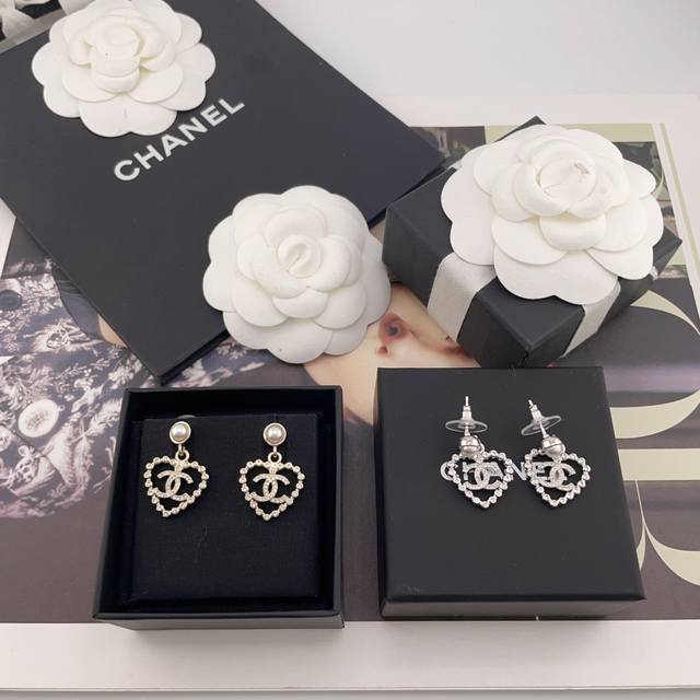 Our product, Chanel's heart-shaped beaded earrings, are now available! A hot sel