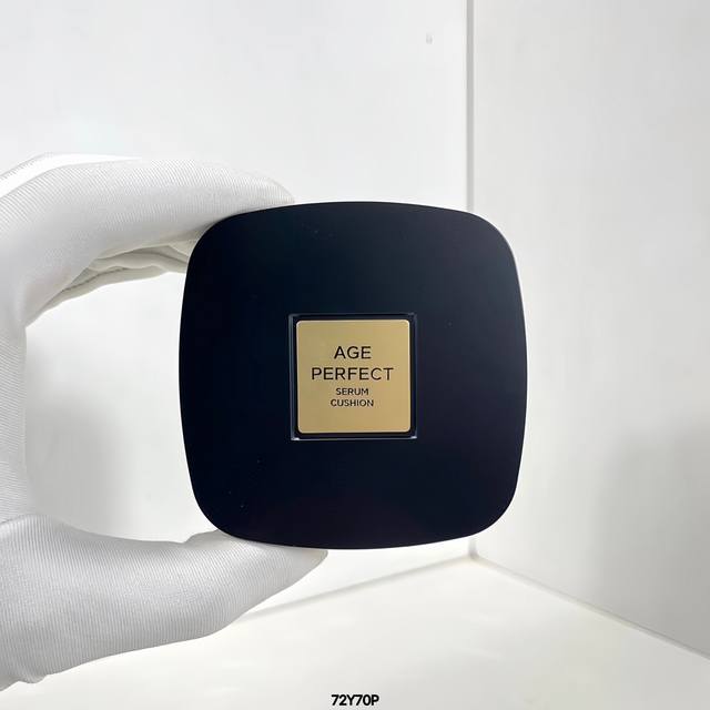High-quality L'Oreal Black Gold Cushion 12G. Code 72Y70p! Two shades: W10#, W20