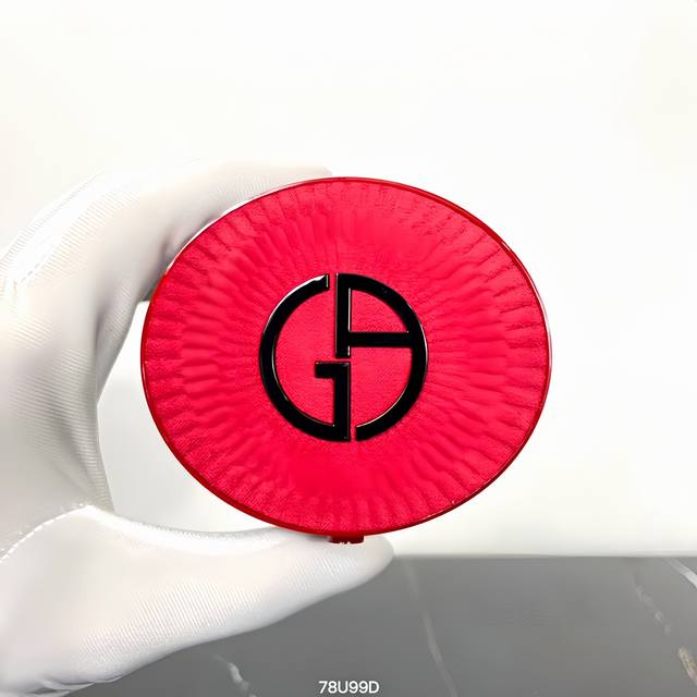 High-quality Armani suede red cushion foundation. Code 78U99D! 2 shades: 2-3-4.