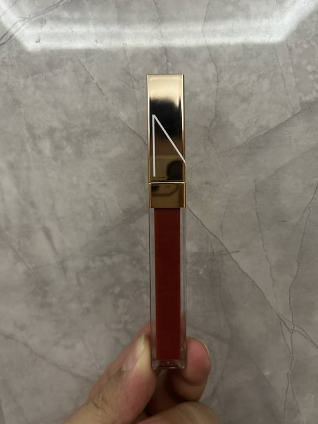 High-quality Nars Pink Gold Lip Gloss! Shades: 275#Nympho Almond Mocha 276#Chel