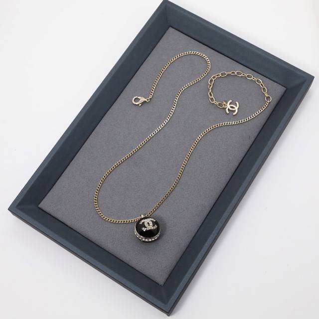 Ch Nel Necklace: Double-layer acrylic double C rhinestone ball pendant women's n