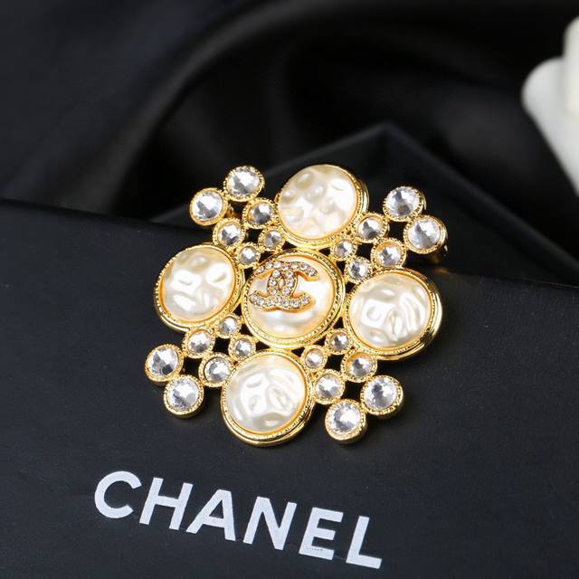 Chanel Fall/Winter Diamond and Pearl Brooch - A cleverly designed and perfectly