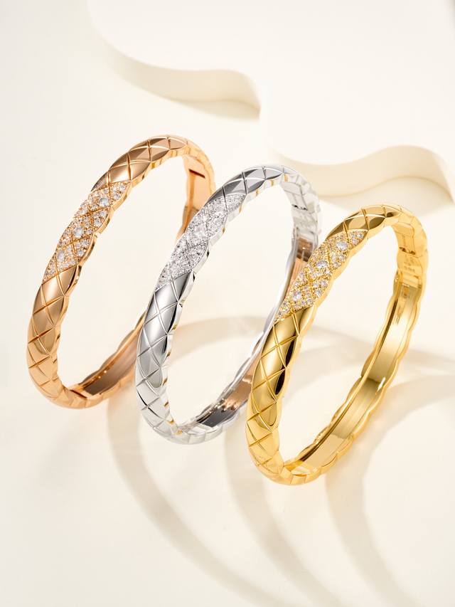 p Price Cnc Diagonal Check Diamond Set The design inspiration for Coco Crush is