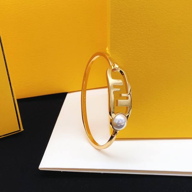 Item No. Fdsz0007 Fendi Ff Bracelet, Smooth Finish DDD