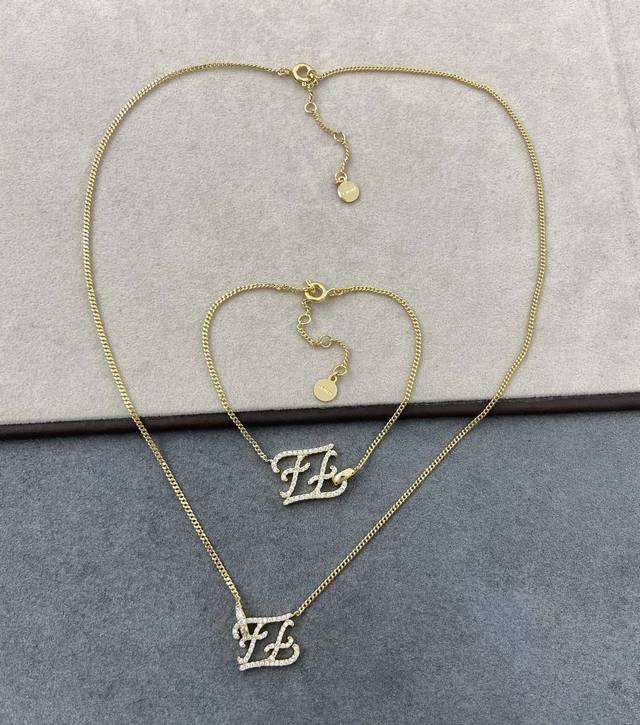 Fx618 Necklace Fs619 Bracelet Fe Di Fen 22 New Gold Letter Full Diamond Necklace