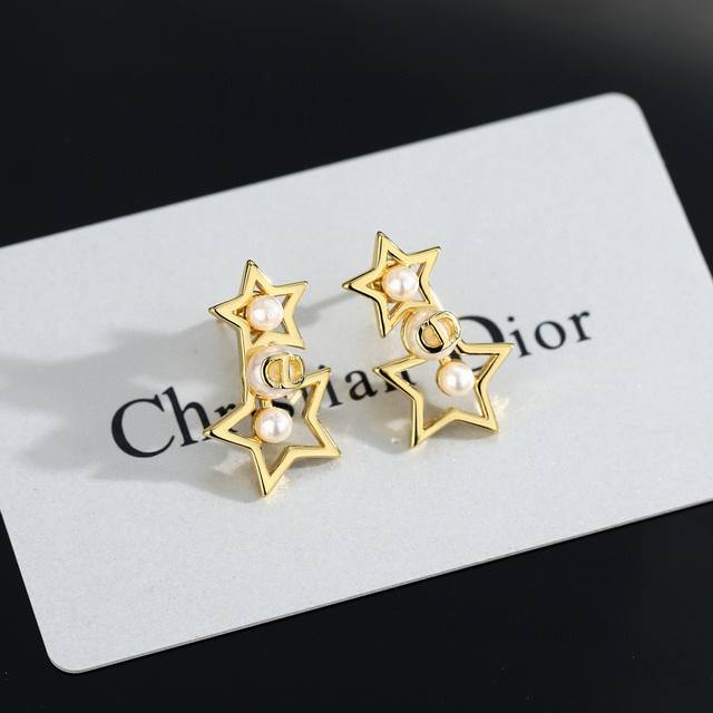 Dior's hot-selling new star earrings are here! Not your average product, heavil