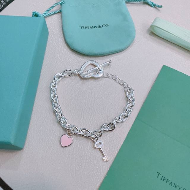 New Tiffany & Co. Bracelet, exquisite silver version, celebrity style, retro dis