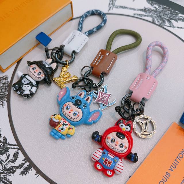 New Arrival: LV Collaboration Keychain, LV Bag Buckle, Latest Bag Charm, Higher