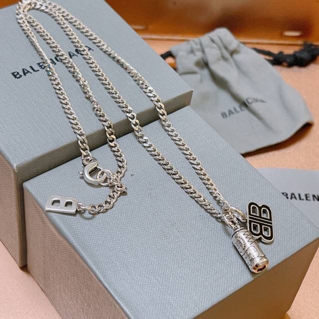 Original Balenciaga Necklace, New Arrival. Exquisite craftsmanship, identical t