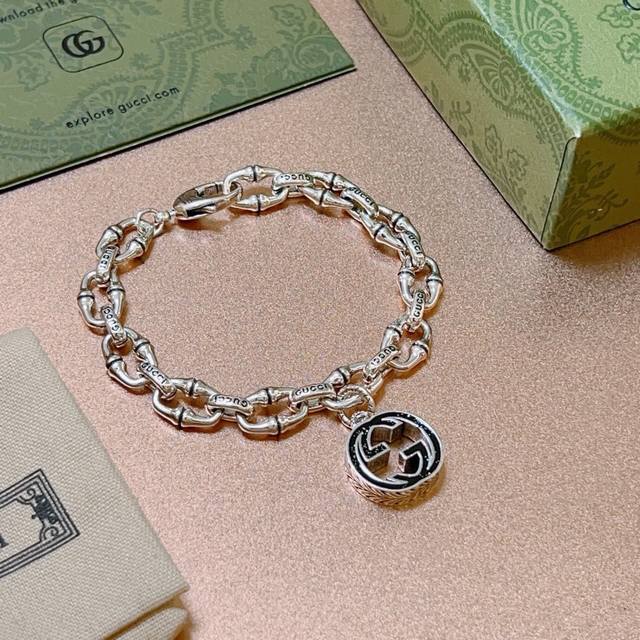 Newly released Gucci bracelet, the latest classic design, exquisite and top-notc