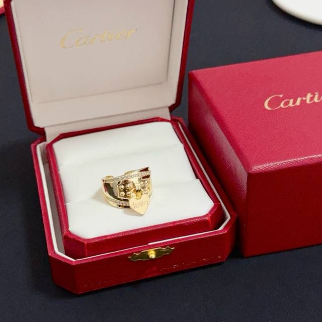 Cartier Diamond Ring, High-End Custom Version. Diamond setting craftsmanship, V