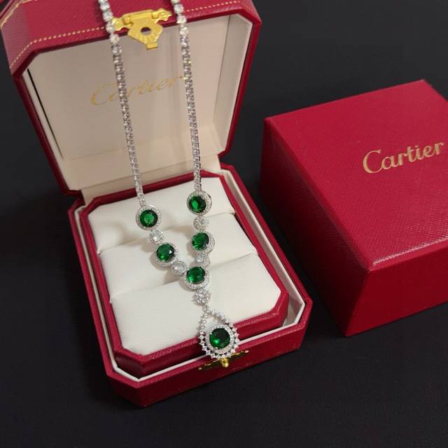 Cartier Emerald Diamond Necklace High-End Custom Version with Diamond Setting C