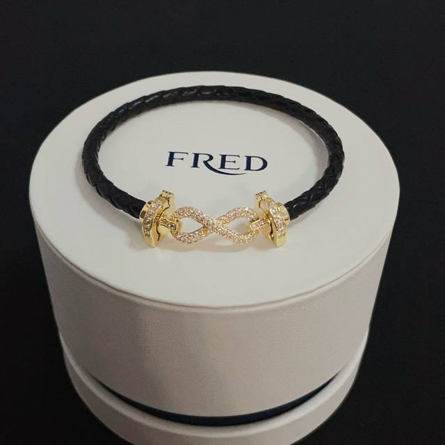 Hottest Frederick Full Diamond Horseshoe Buckle Leather Cord Bracelet/Bangle -