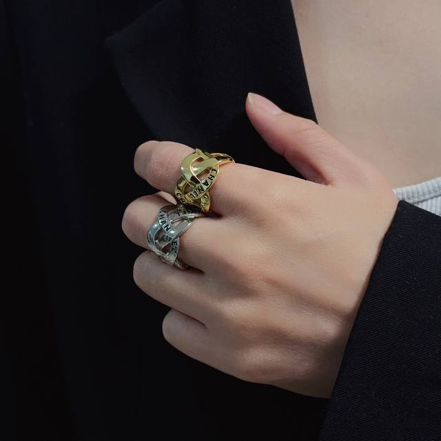 New Arrival of High-End Quality Chanel Glossy Fashion Series Retro Woven Gold an