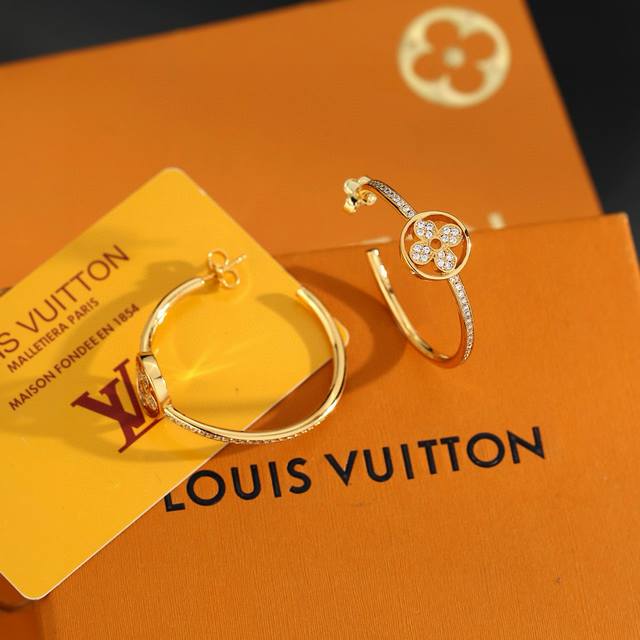 Louis Vuitton Letter Earrings: Crafted with exquisite craftsmanship, these poli
