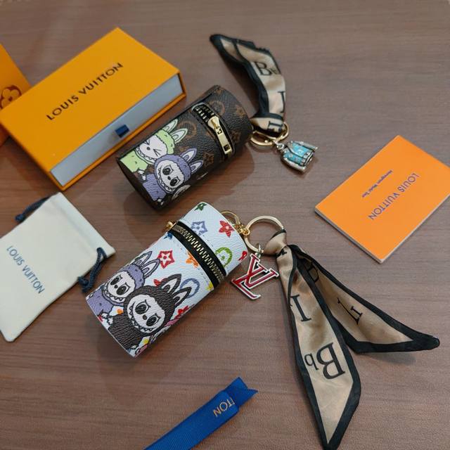 New Product Release: LV Keychain, LV Bag Buckle, Latest Bag Charm, Higher Grade,