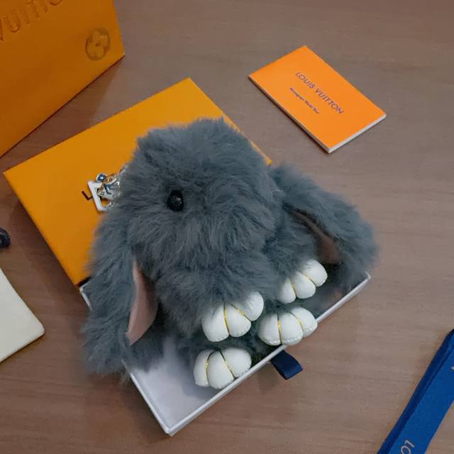 New Product Release: LV Keychain, LV Bag Buckle, Latest Bag Charm, Higher Grade,