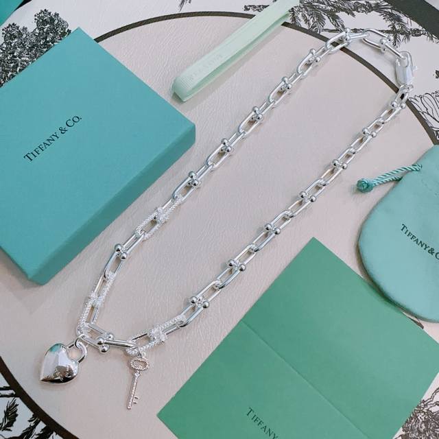 Tiffany & Co. Necklace, exquisite silver version, celebrity style, vintage dist