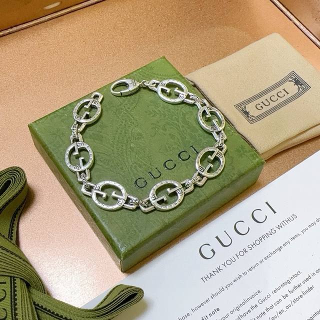 Newly released Gucci bracelet, the latest classic design, exquisite and top-notc