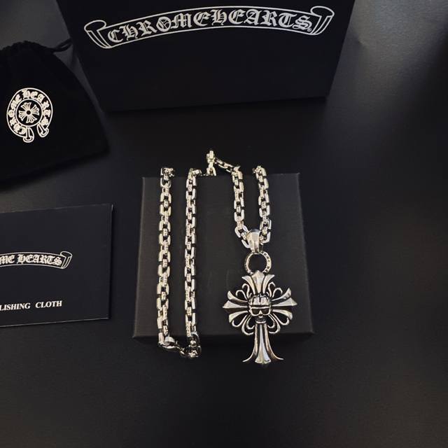 New Arrival] Chrome Hearts Necklace, Super Cool! The latest Chrome Hearts neckla