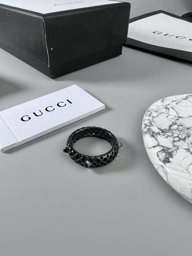 Gucci Black Ring DDD