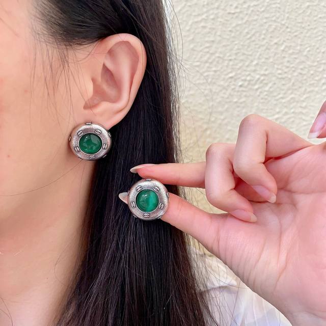 Chanel Classic Double C Earrings DDD