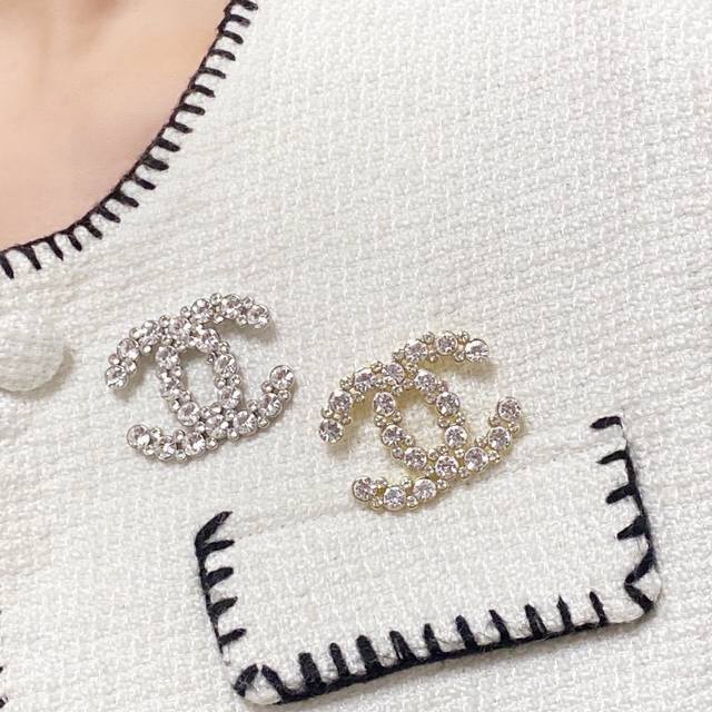 Chanel's newest brooches are now available at boutiques. Chanel brooches are the