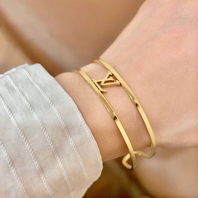 New Arrival Original LV Unisex Bangle. Made with the same materials as Louis Vui