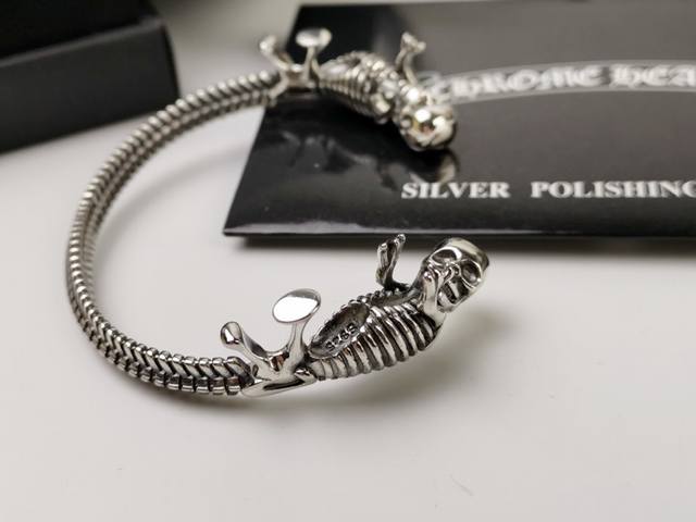 Special Price Chrome Hearts Double Skull Bracelet DDD