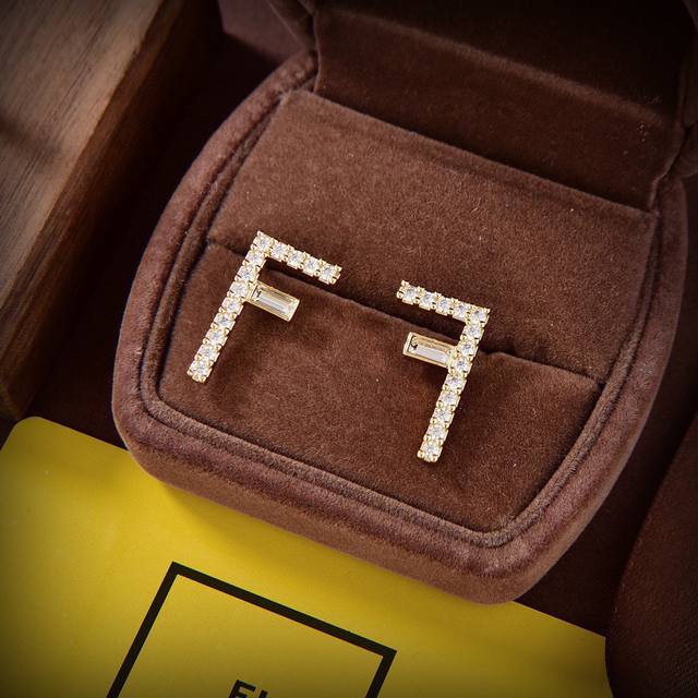 Fendi Logo Earrings - High-end Custom Design, New Arrival! Simple, elegant, and