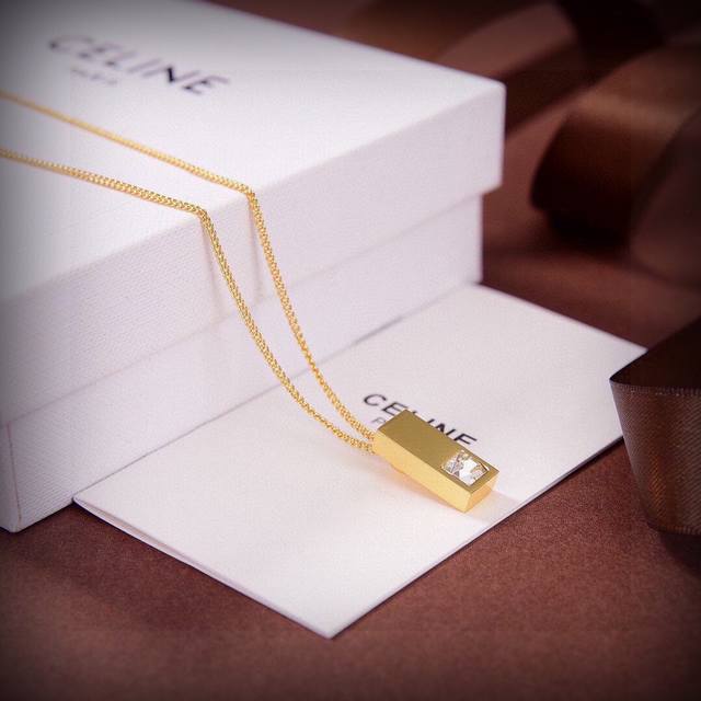 Celine necklace wholesale Reclous new arrival, simple and stylish gold, same hot