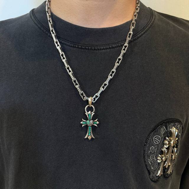 New boutique quality Chrome Hearts classic retro letter buckle necklace with gre