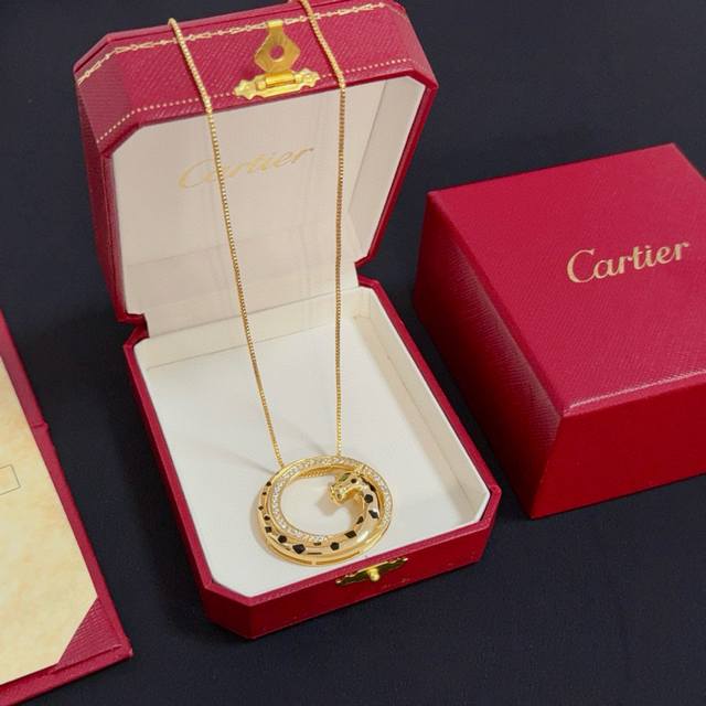 Cartier Panther Necklace, High-End Custom Version with Diamond Setting and V-Go