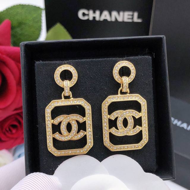 Item No. Xed0123 Chanel small square bottle earrings, the highest quality genuin