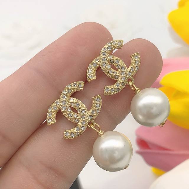 Item No. Xed0181 Chanel braided pearl earrings, high-end quality, same materials