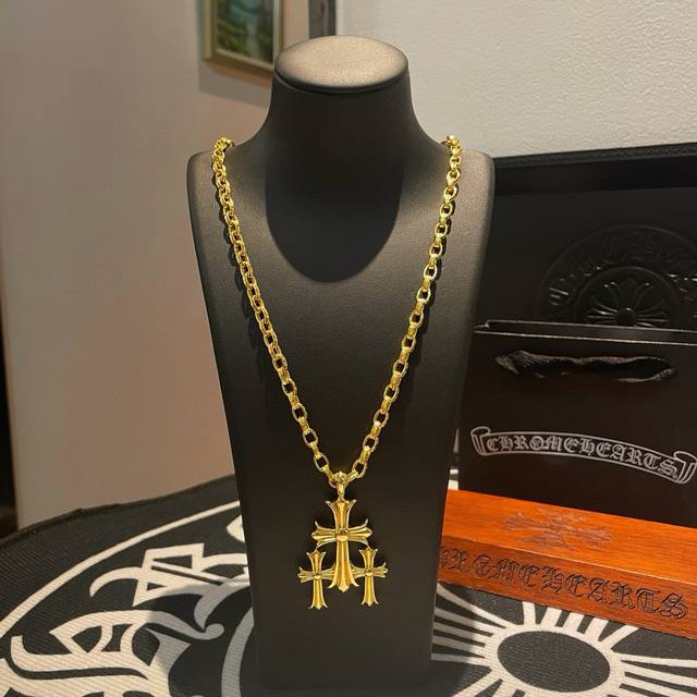 New boutique quality Chrome Hearts classic gold multi-element necklace with thir