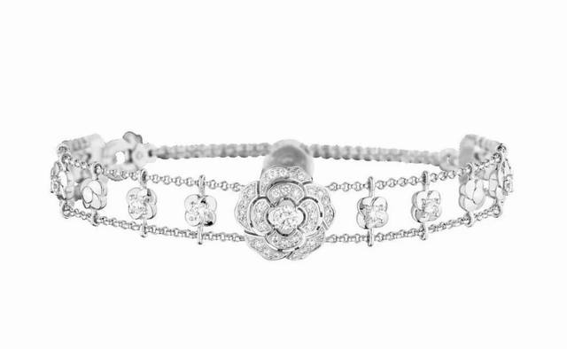 Chanel Openwork Camellia Bracelet, Classic Bestseller, Must-Have for Goddesses,