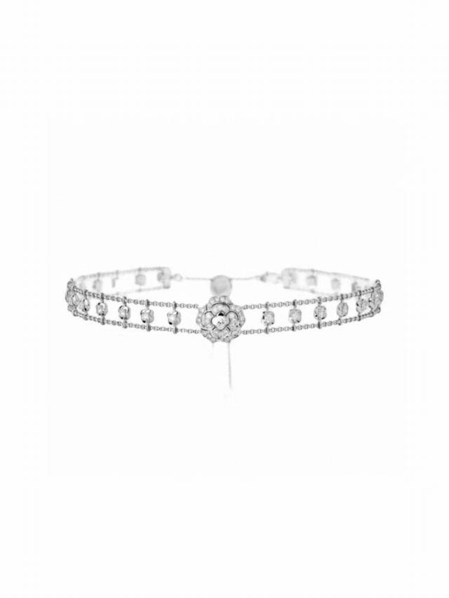 Chanel-style Camellia Necklace Choker with Diamond Design The three-dimensional