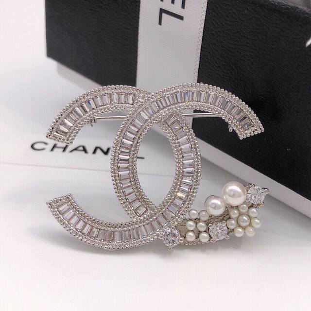 Item No. Xxz0091 New Chanel Five-Pointed Star Pearl Full Diamond Brooch. High-en